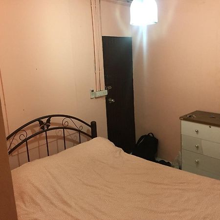 Big Orange Localstay At Siam Банкок Екстериор снимка