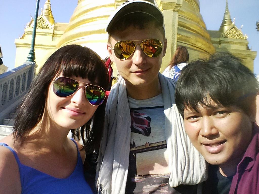 Big Orange Localstay At Siam Банкок Екстериор снимка