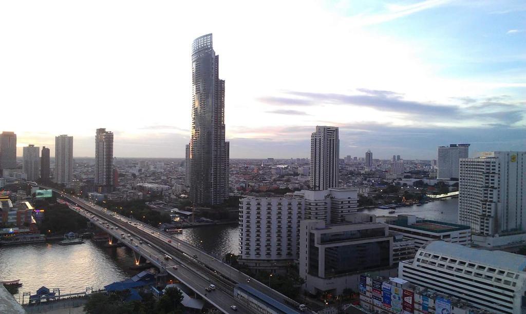 Big Orange Localstay At Siam Банкок Екстериор снимка