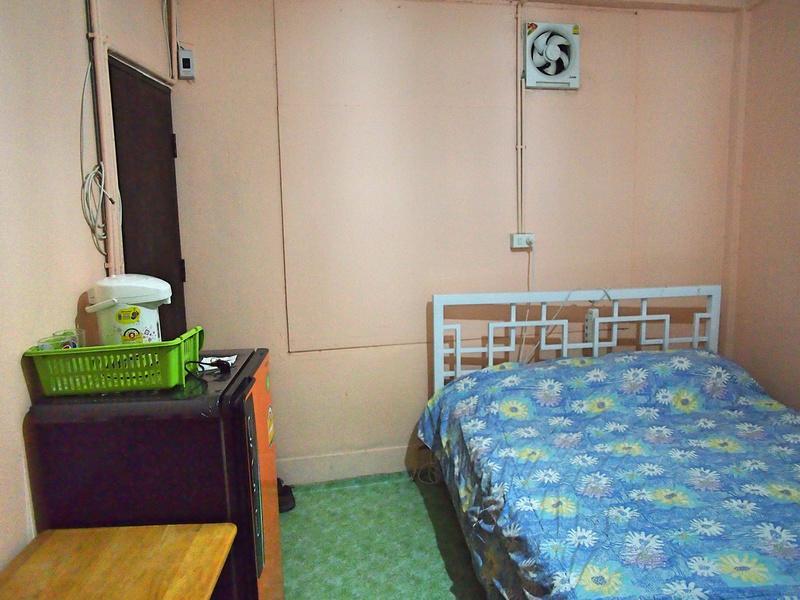 Big Orange Localstay At Siam Банкок Екстериор снимка