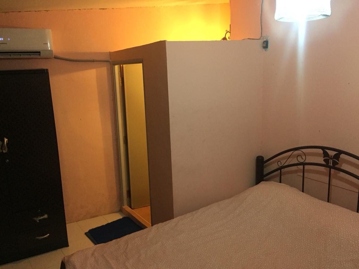 Big Orange Localstay At Siam Банкок Екстериор снимка