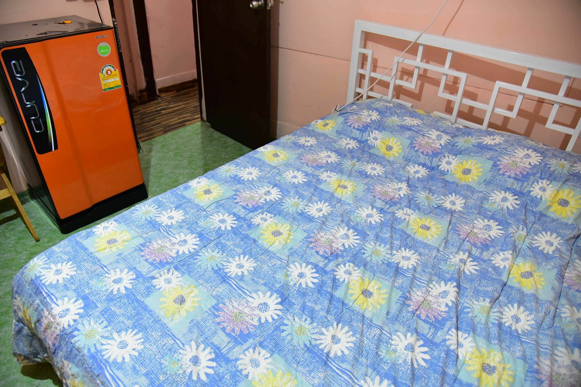 Big Orange Localstay At Siam Банкок Екстериор снимка